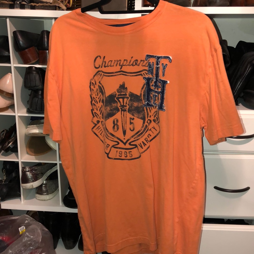 Tommy Hilfiger tee shirt XL